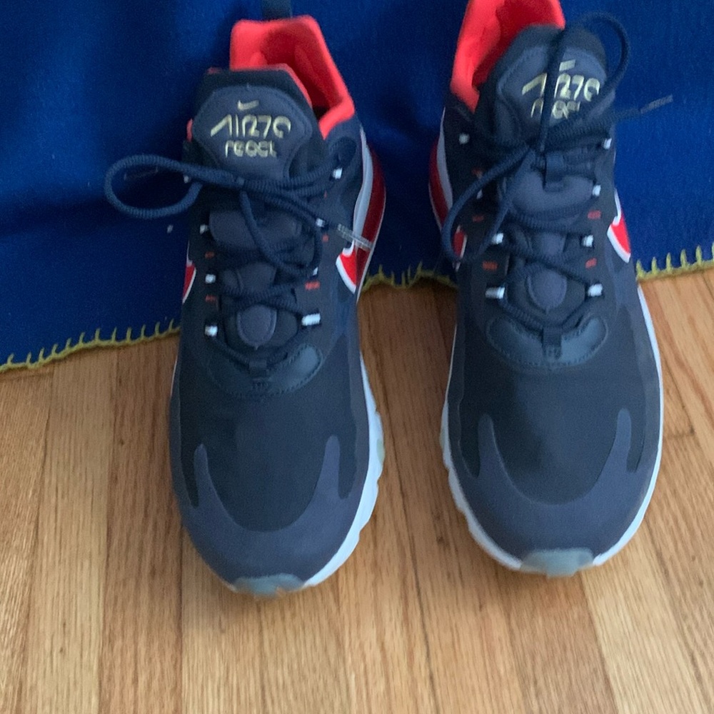 Men’s Blue 270,s Nike Sneakers loved on once